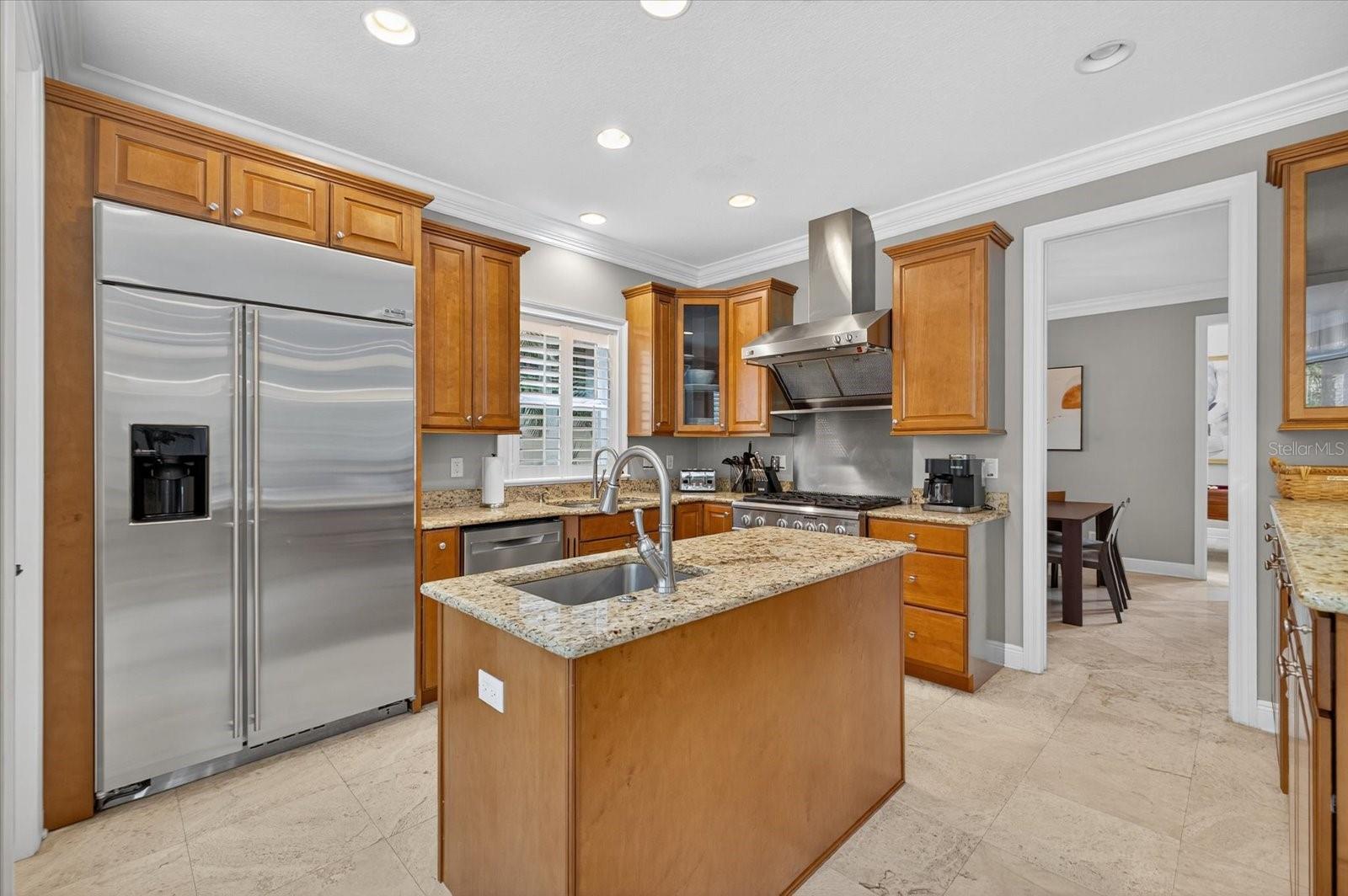 Image 4 of 76 For 3904 Santiago Street