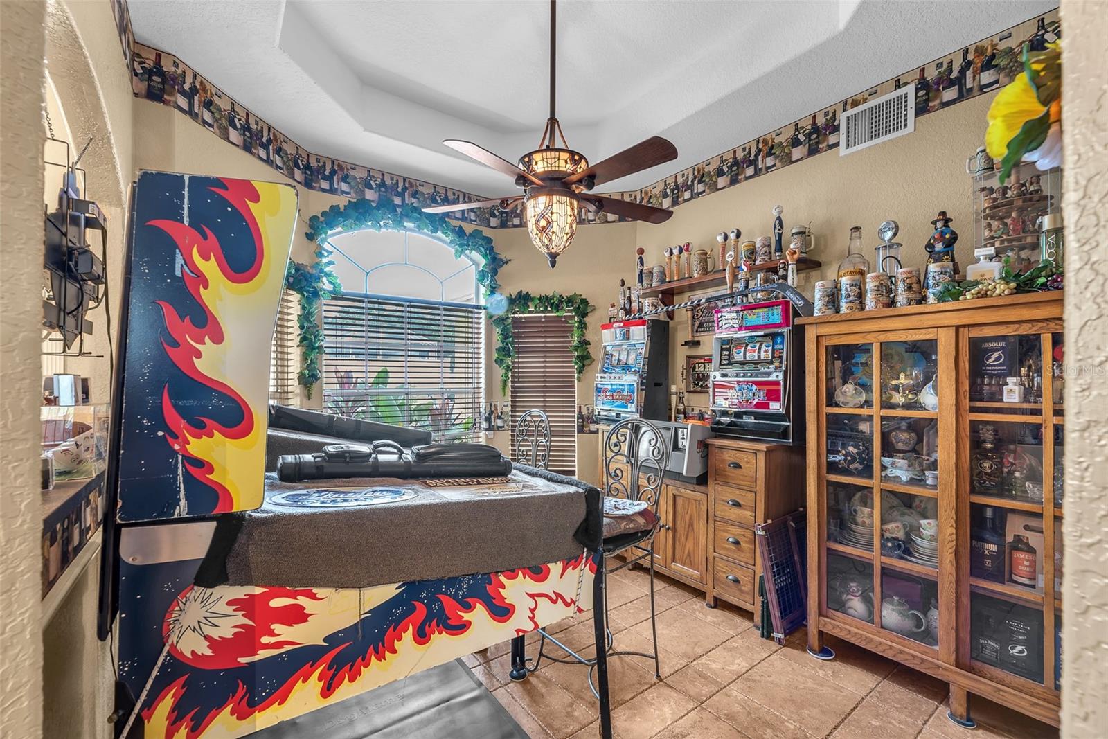 Image 9 of 31 For 327 Country Vineyard Drive