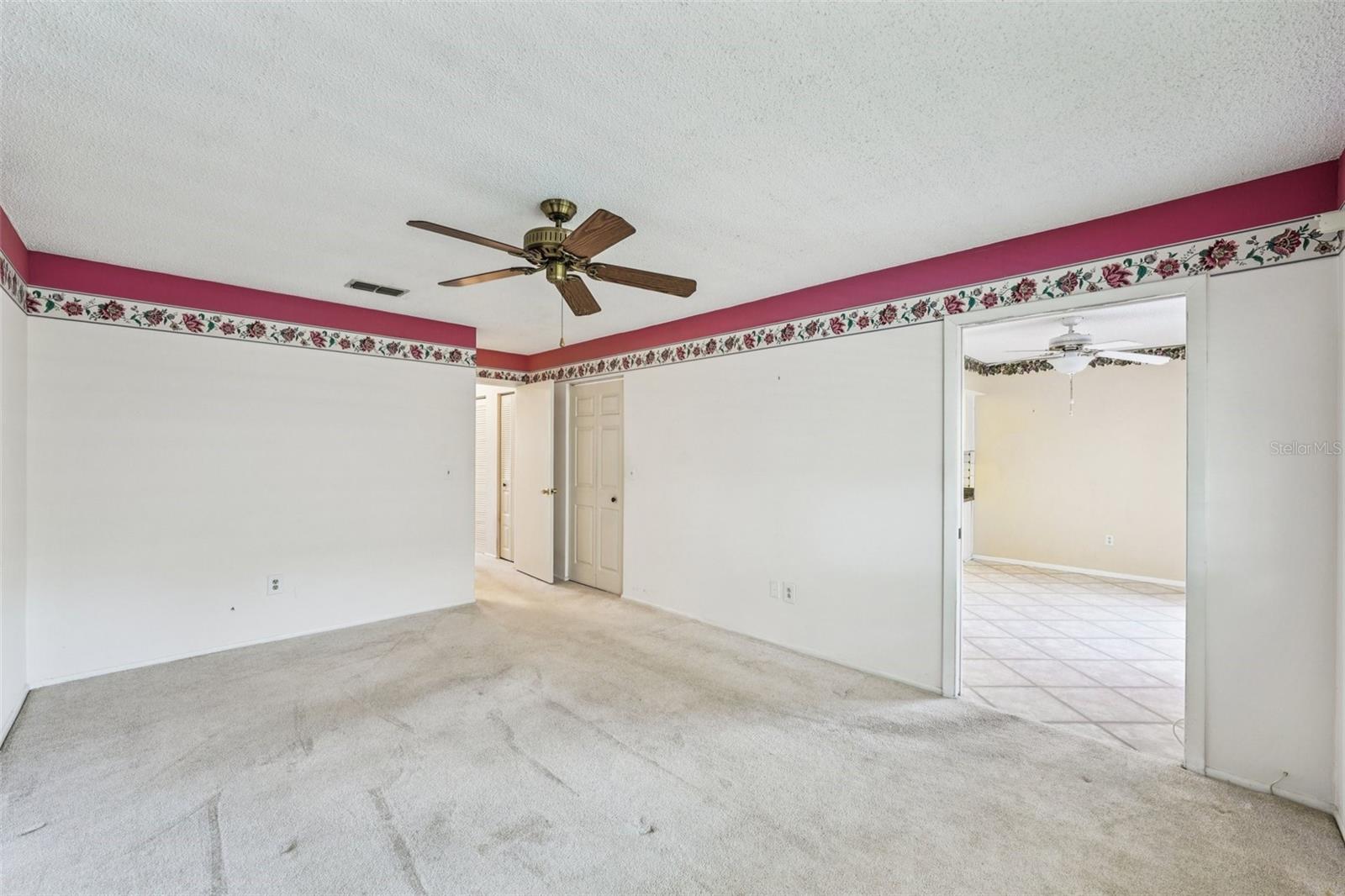 Image 21 of 47 For 5980 80th Street N 410