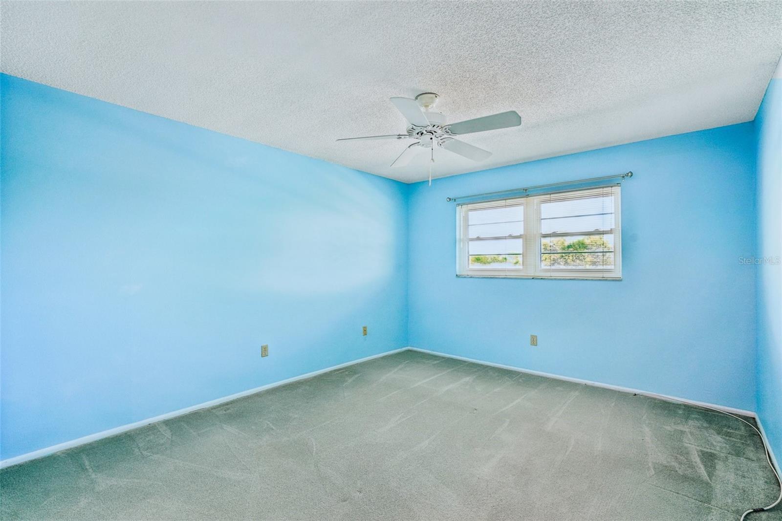 Image 32 of 47 For 5980 80th Street N 410