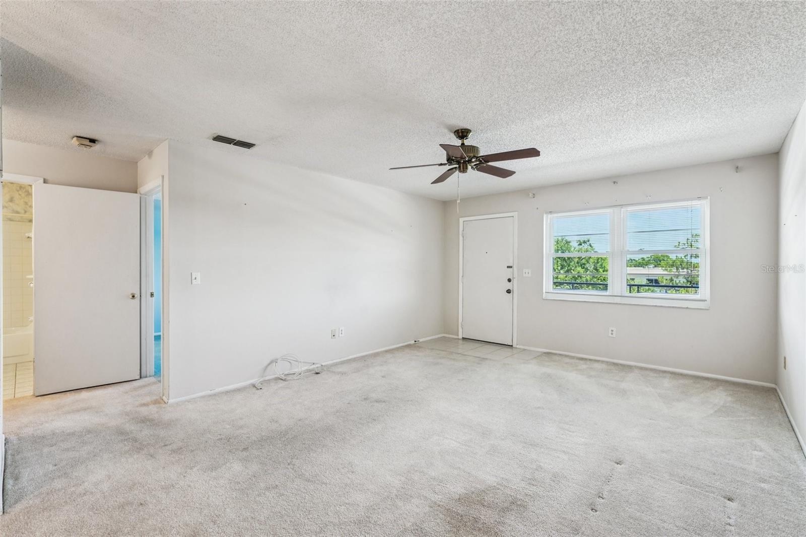 Image 6 of 47 For 5980 80th Street N 410