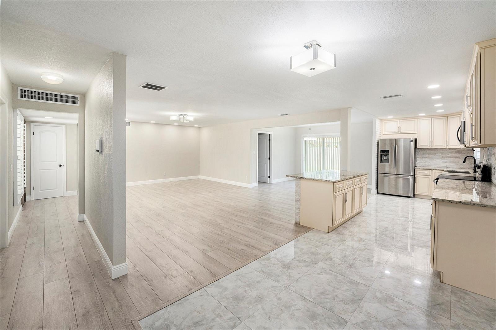 Image 10 of 39 For 1316 Dorothy Drive