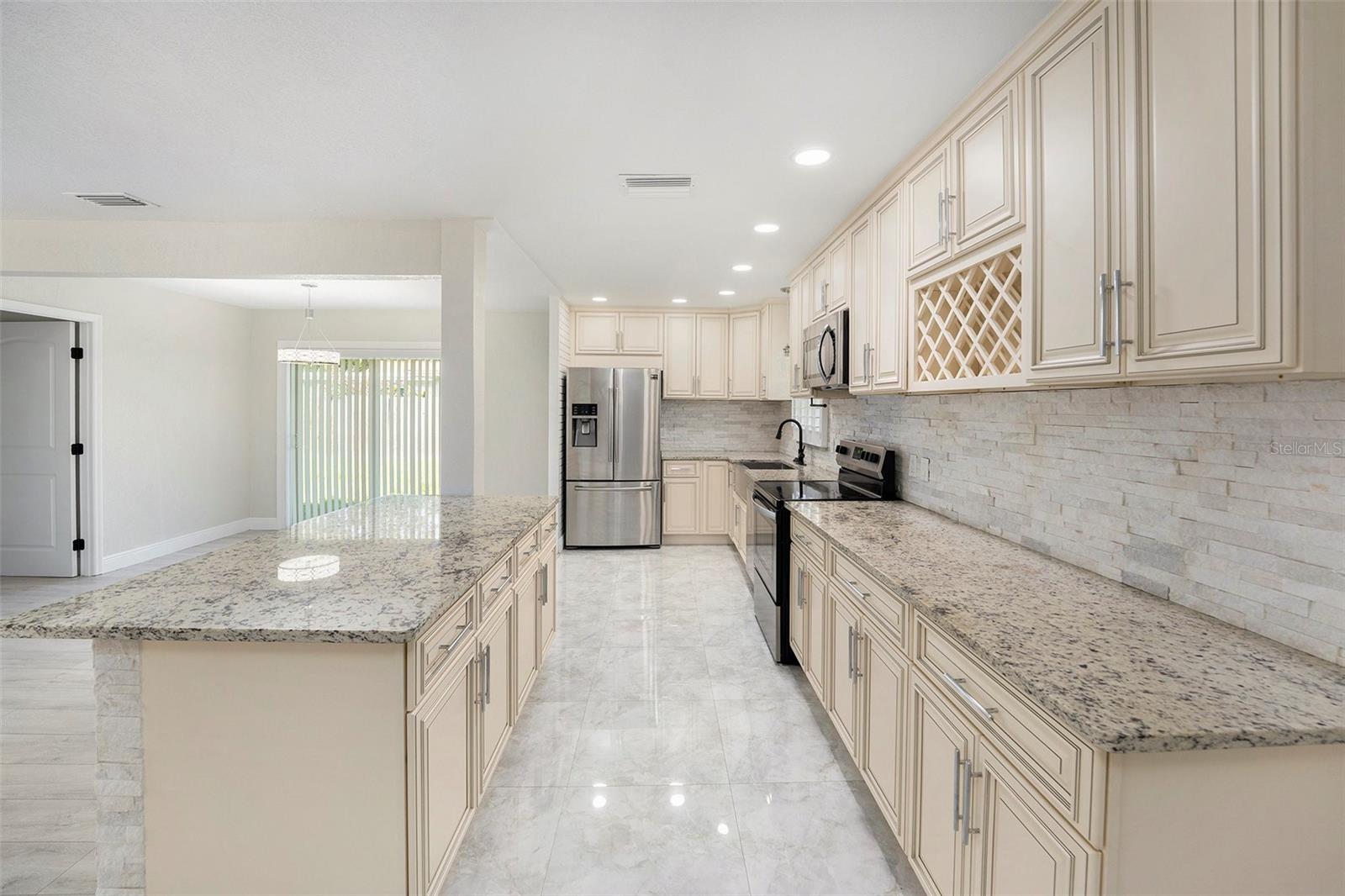 Image 11 of 39 For 1316 Dorothy Drive