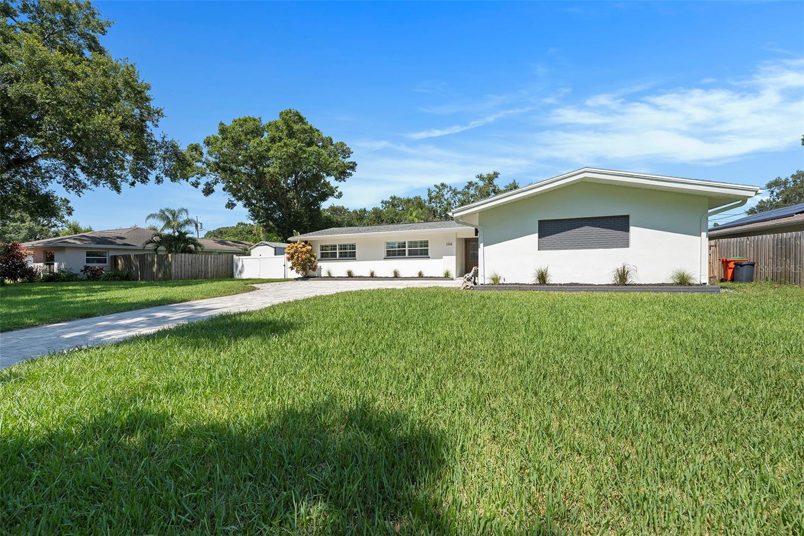 Image 2 of 39 For 1316 Dorothy Drive