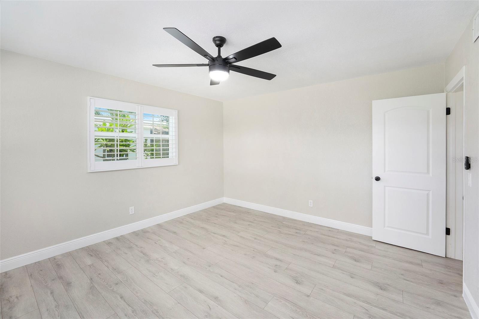 Image 21 of 39 For 1316 Dorothy Drive