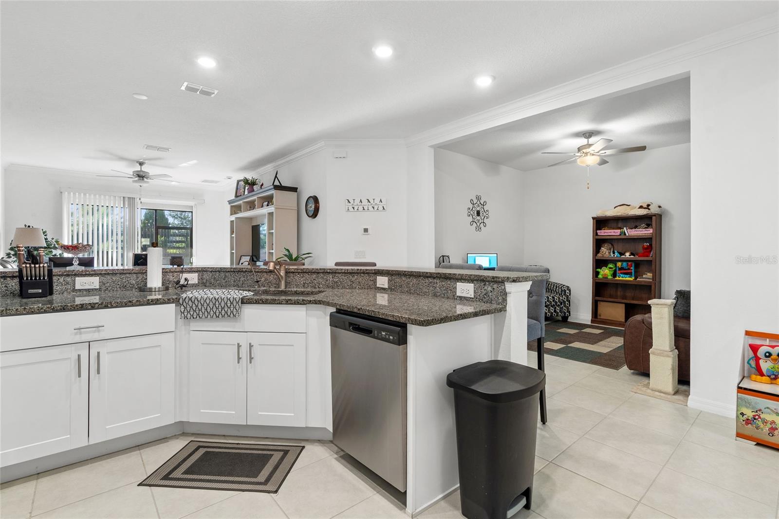 Image 12 of 39 For 6884 Ripple Pond Loop