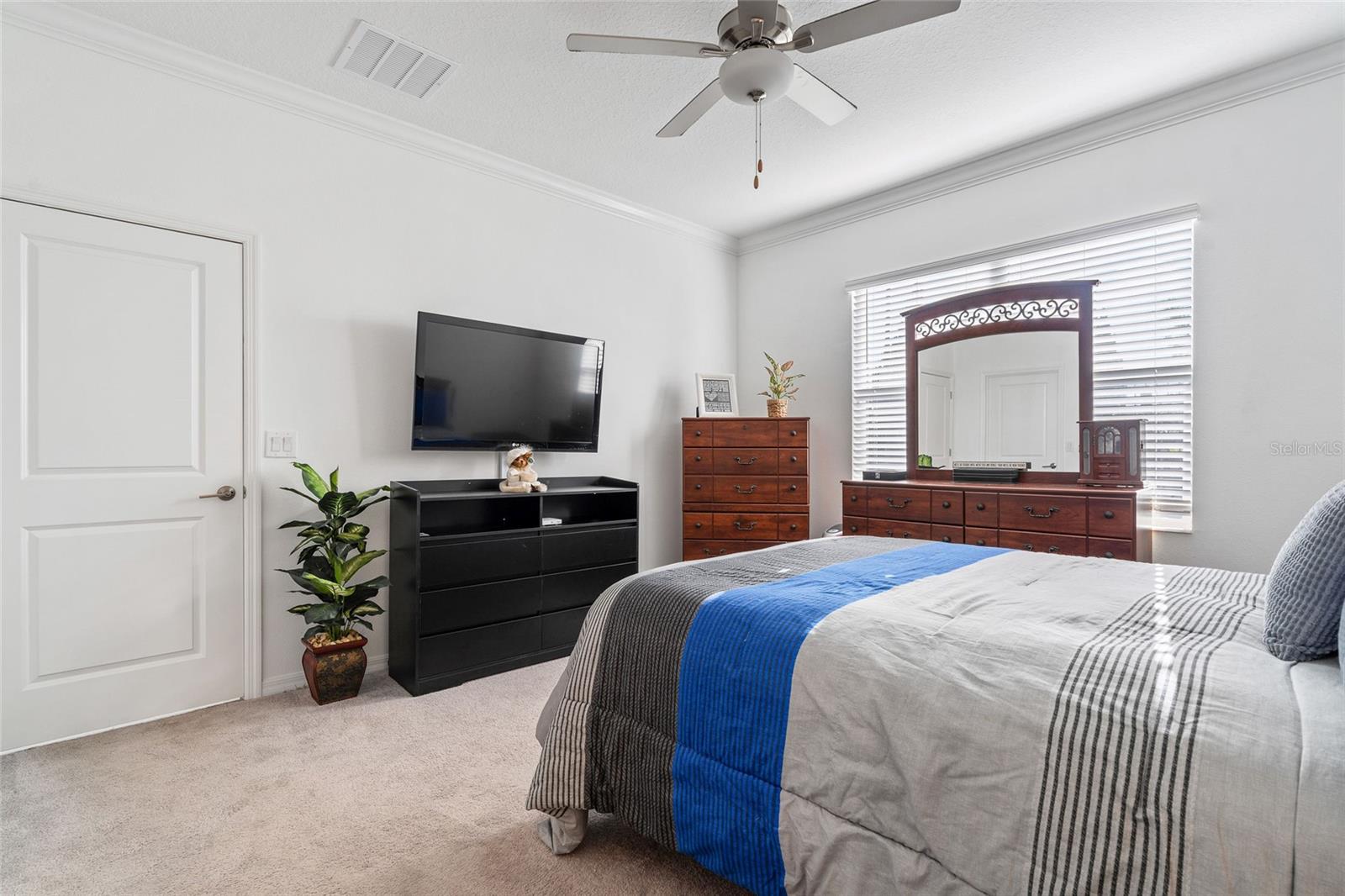 Image 17 of 39 For 6884 Ripple Pond Loop