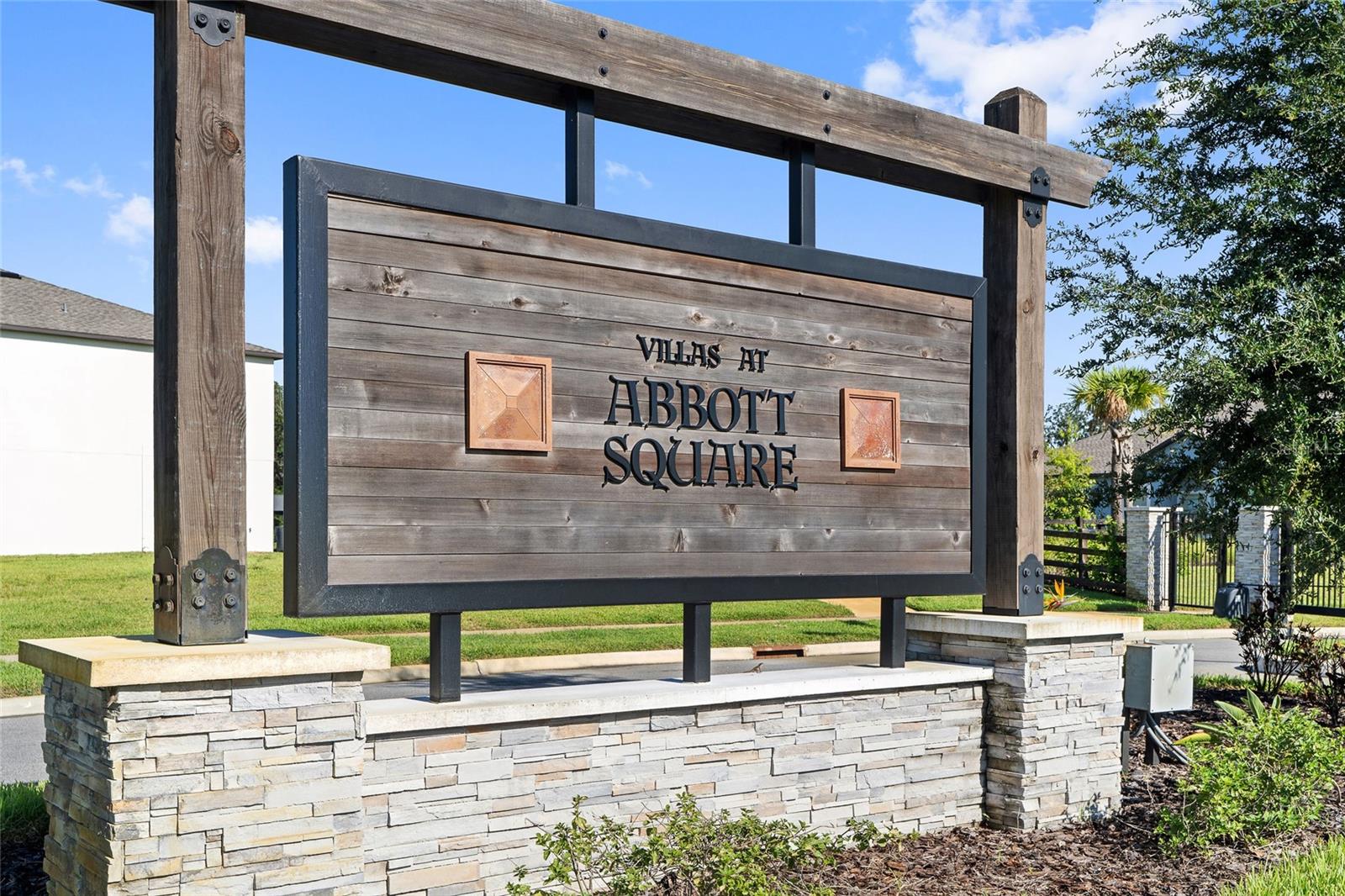 Image 26 of 39 For 6884 Ripple Pond Loop