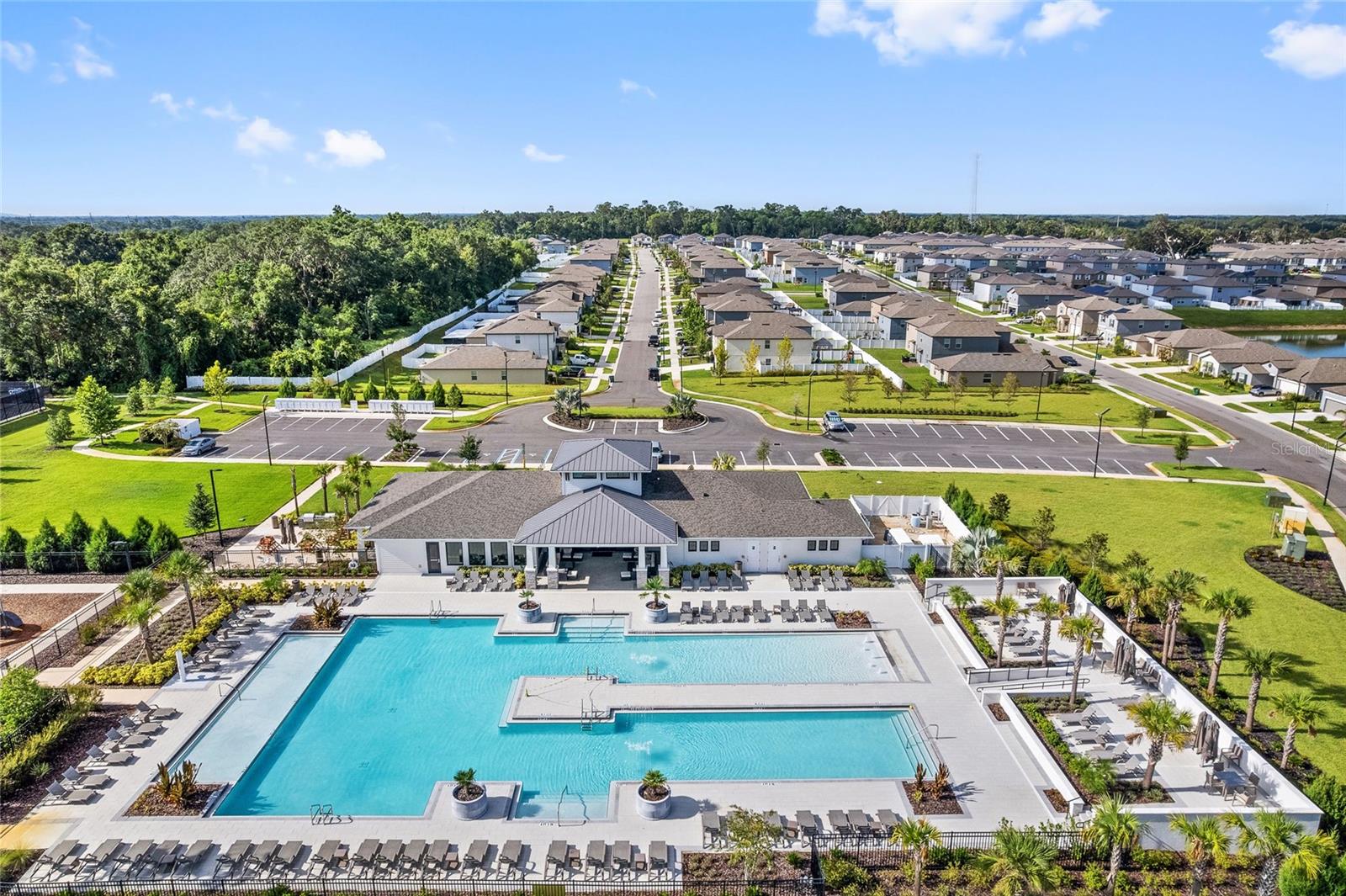 Image 28 of 39 For 6884 Ripple Pond Loop