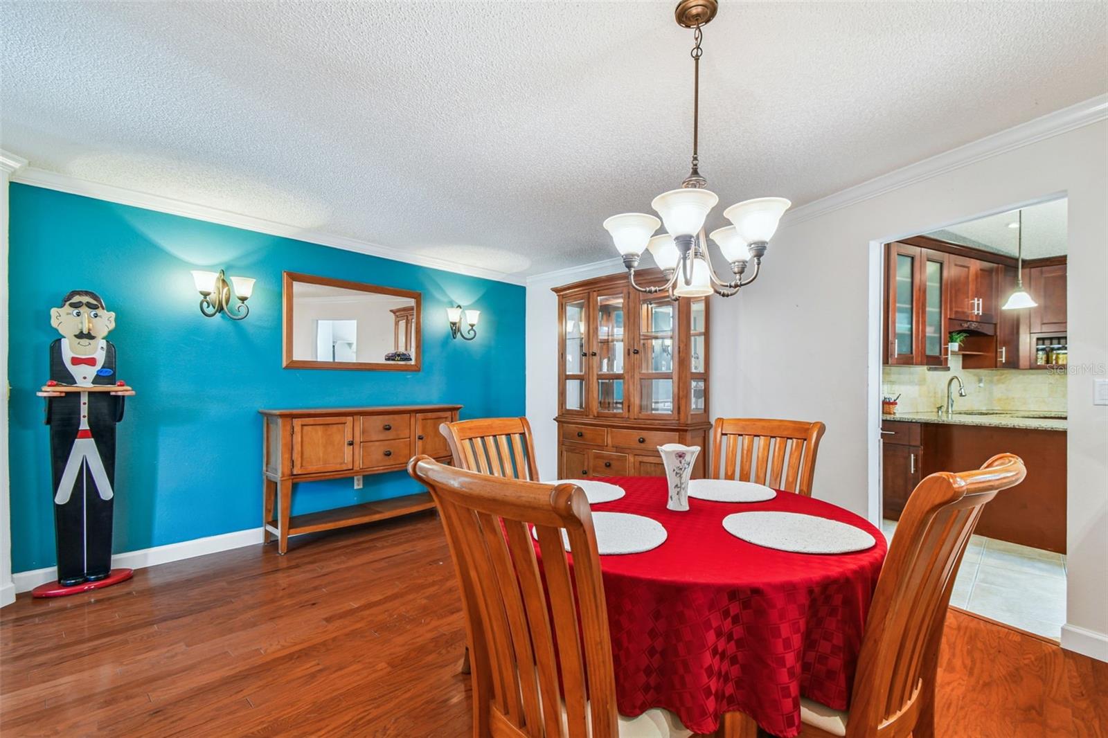 Image 16 of 90 For 6006 Redhawk Dr