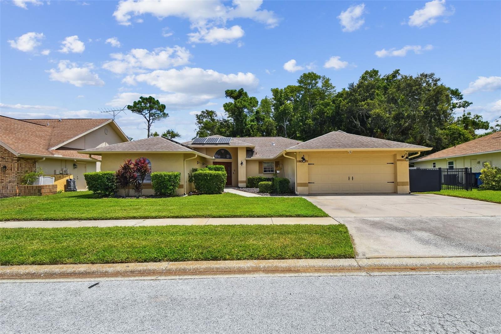 Image 6 of 90 For 6006 Redhawk Dr