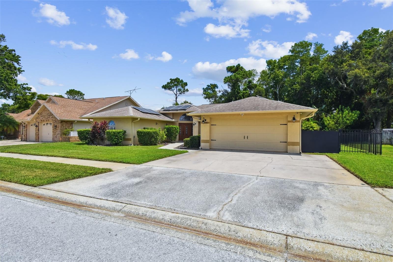 Image 7 of 90 For 6006 Redhawk Dr