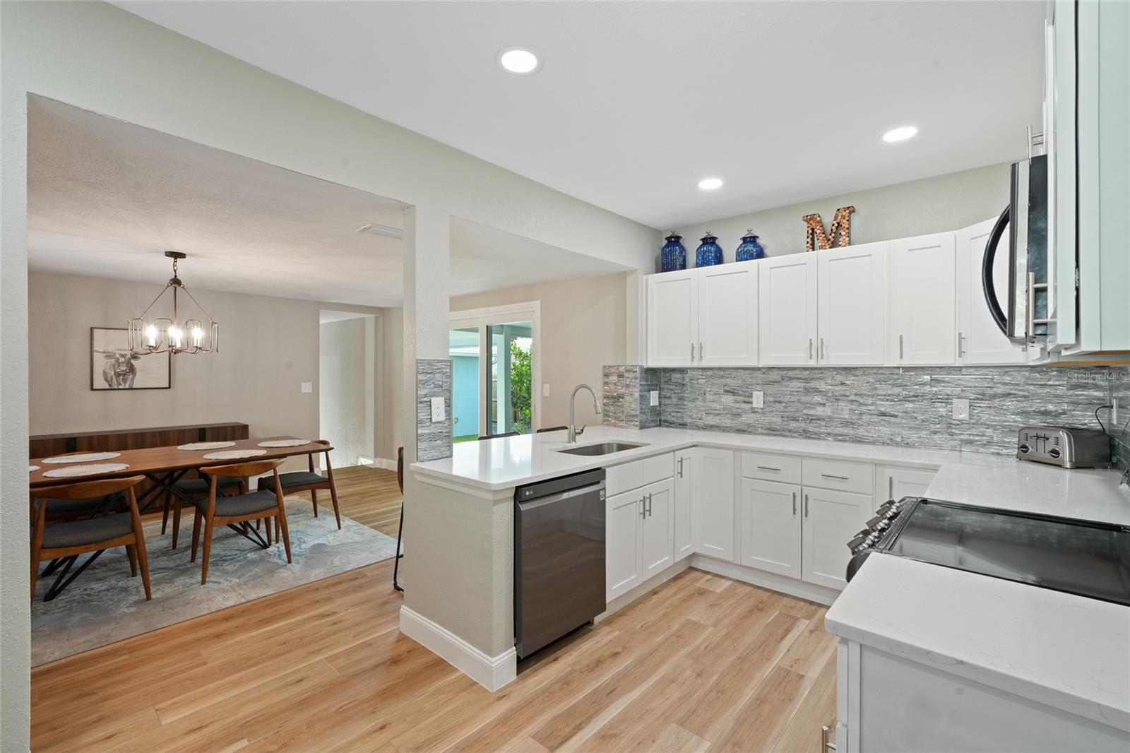 Image 11 of 36 For 1705 29th Avenue N