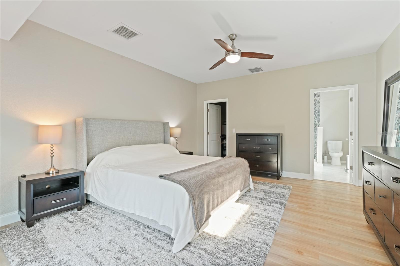 Image 17 of 36 For 1705 29th Avenue N