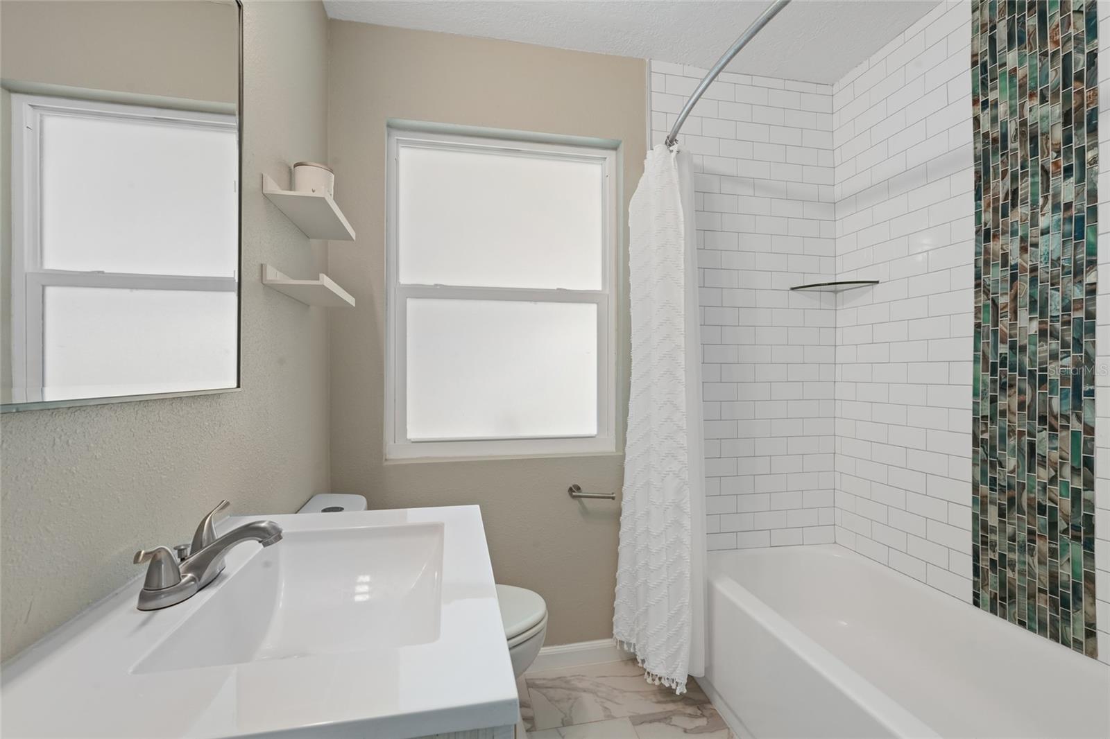 Image 22 of 36 For 1705 29th Avenue N