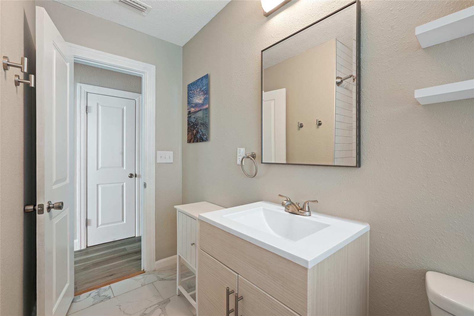 Image 23 of 36 For 1705 29th Avenue N