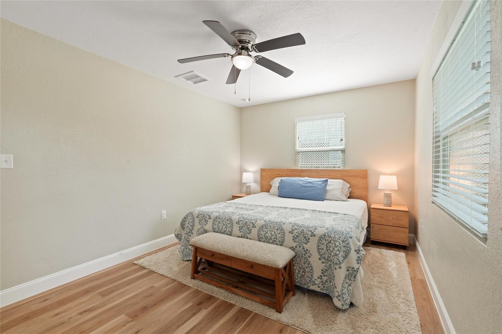 Image 25 of 36 For 1705 29th Avenue N