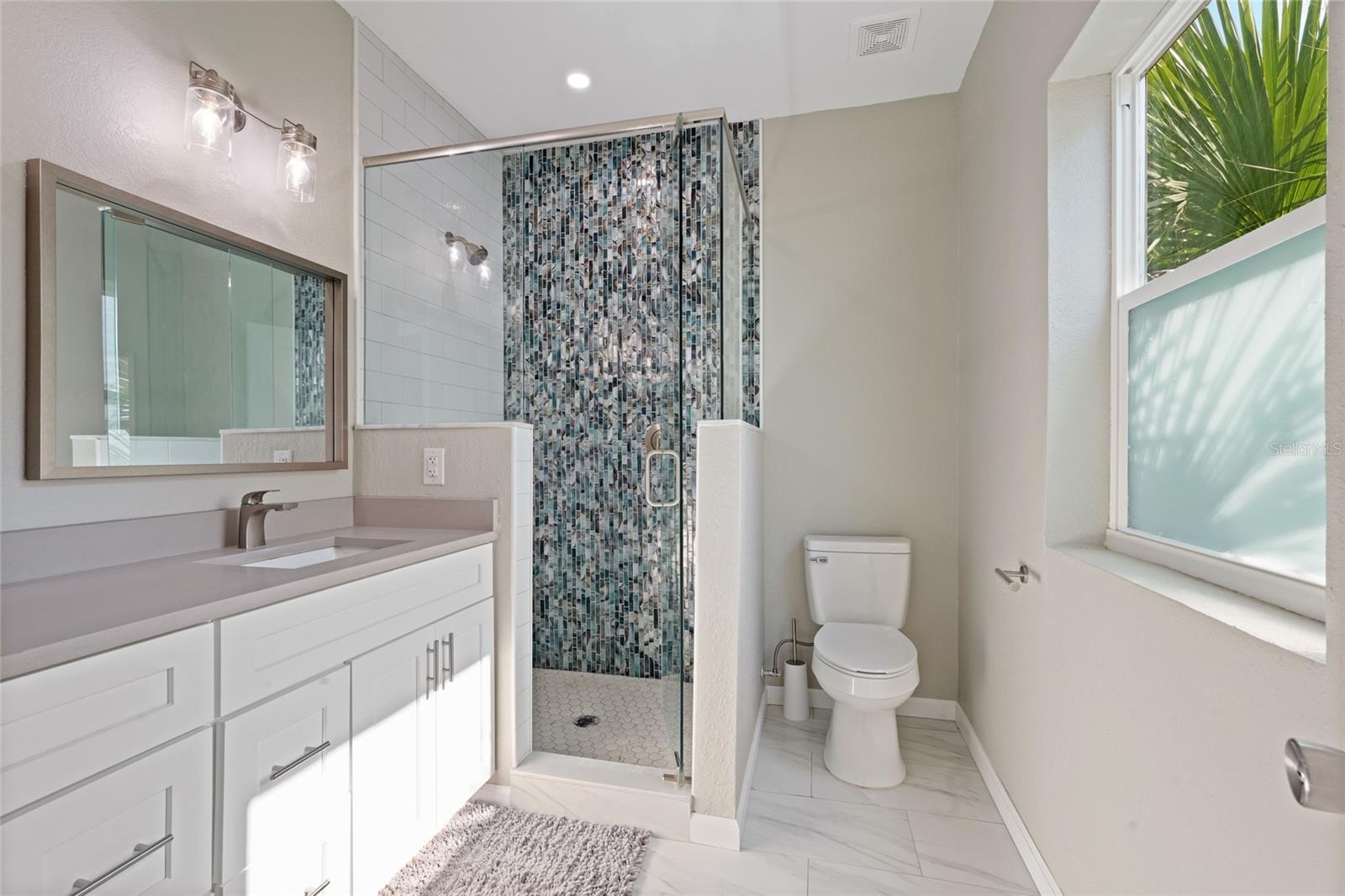 Image 3 of 36 For 1705 29th Avenue N
