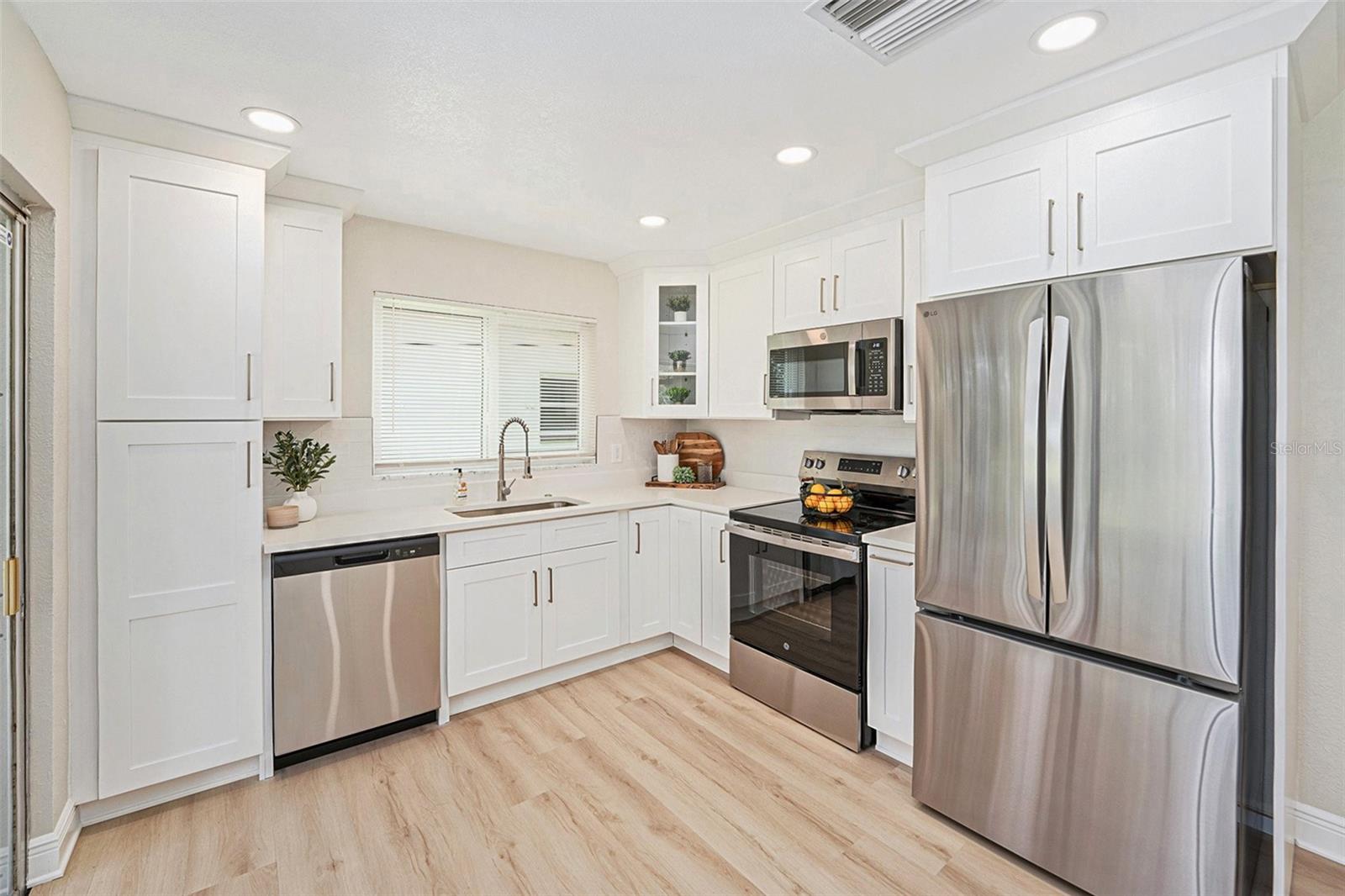 Image 10 of 29 For 6223 12th Street S