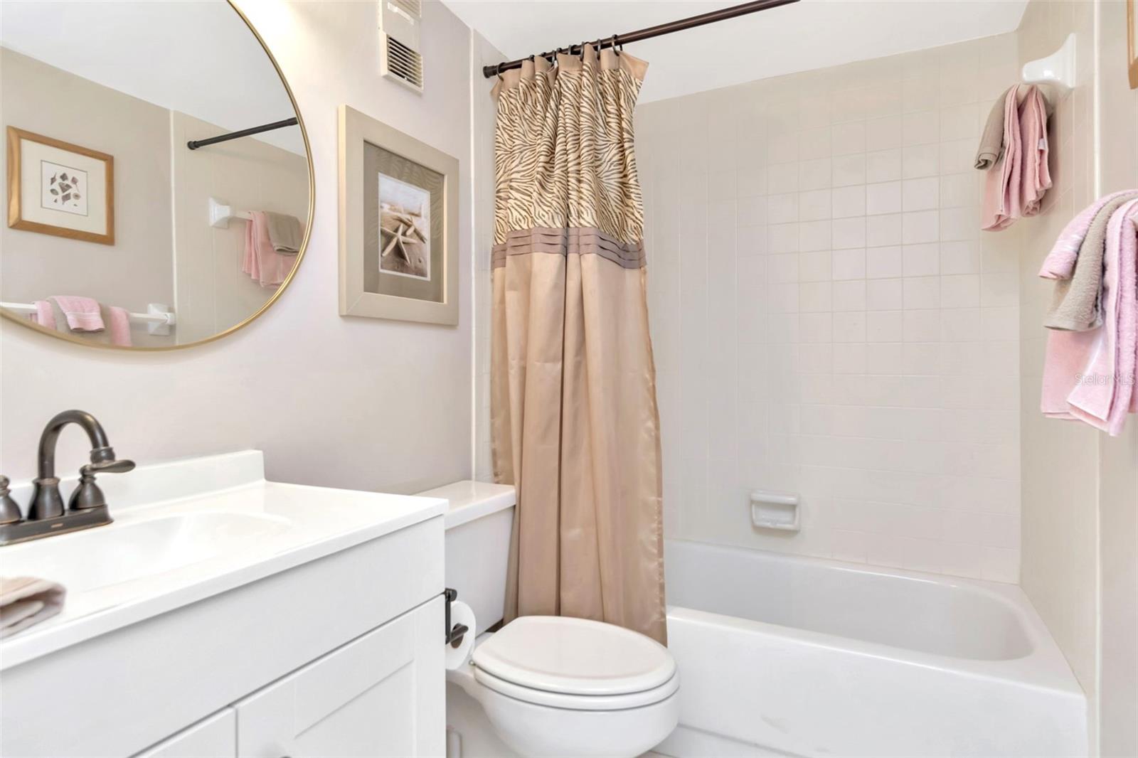 Image 18 of 33 For 3211 Swann Avenue 806