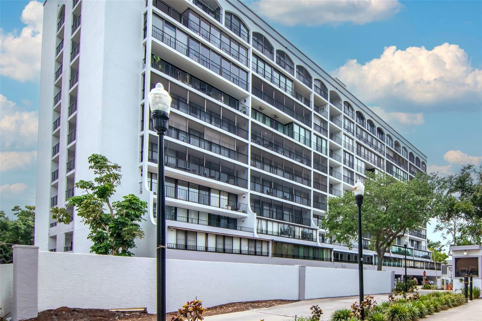 Image 2 of 33 For 3211 Swann Avenue 806