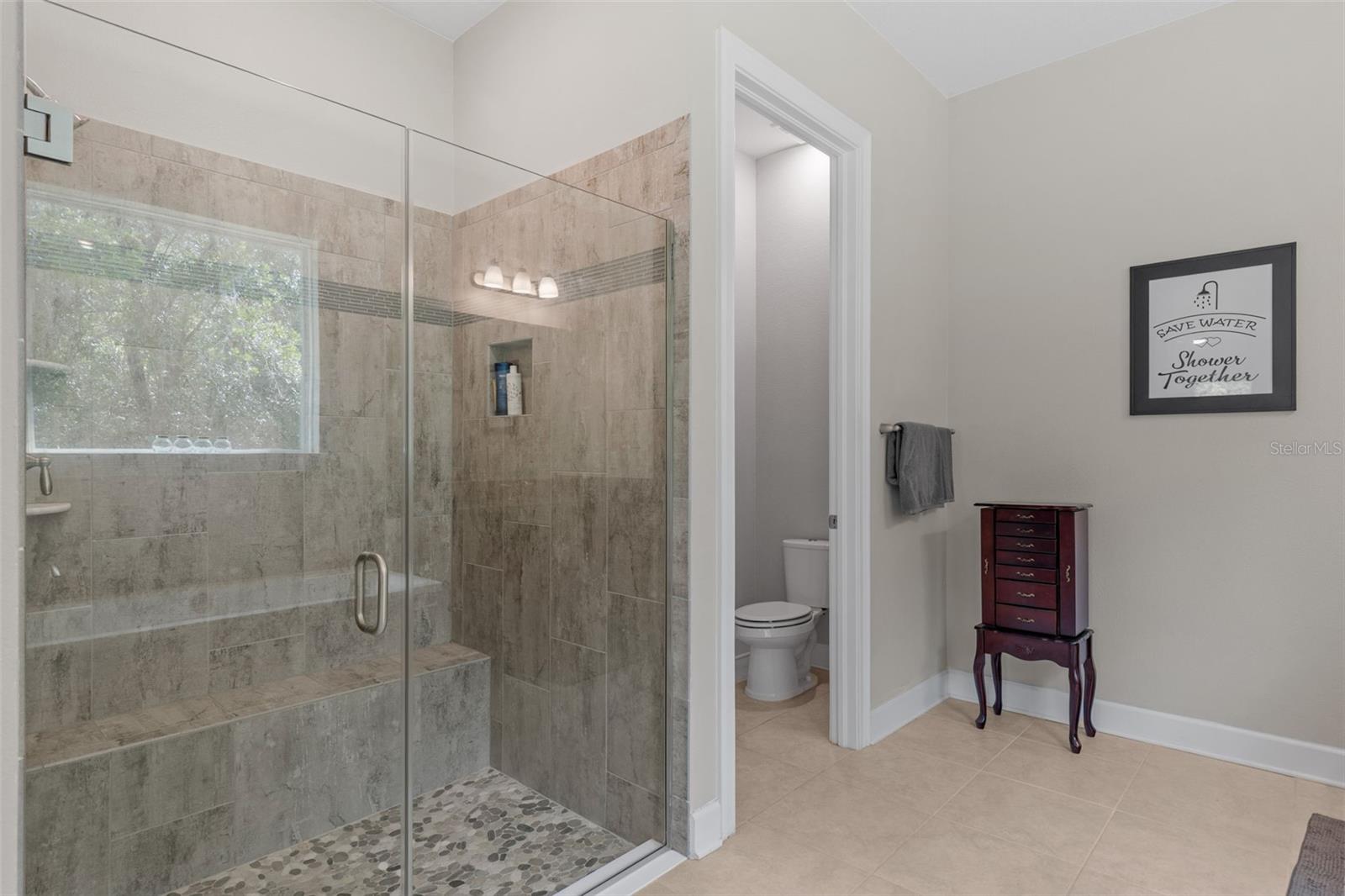 Listing photo id 10 for 17804 Waterway Creek Drive