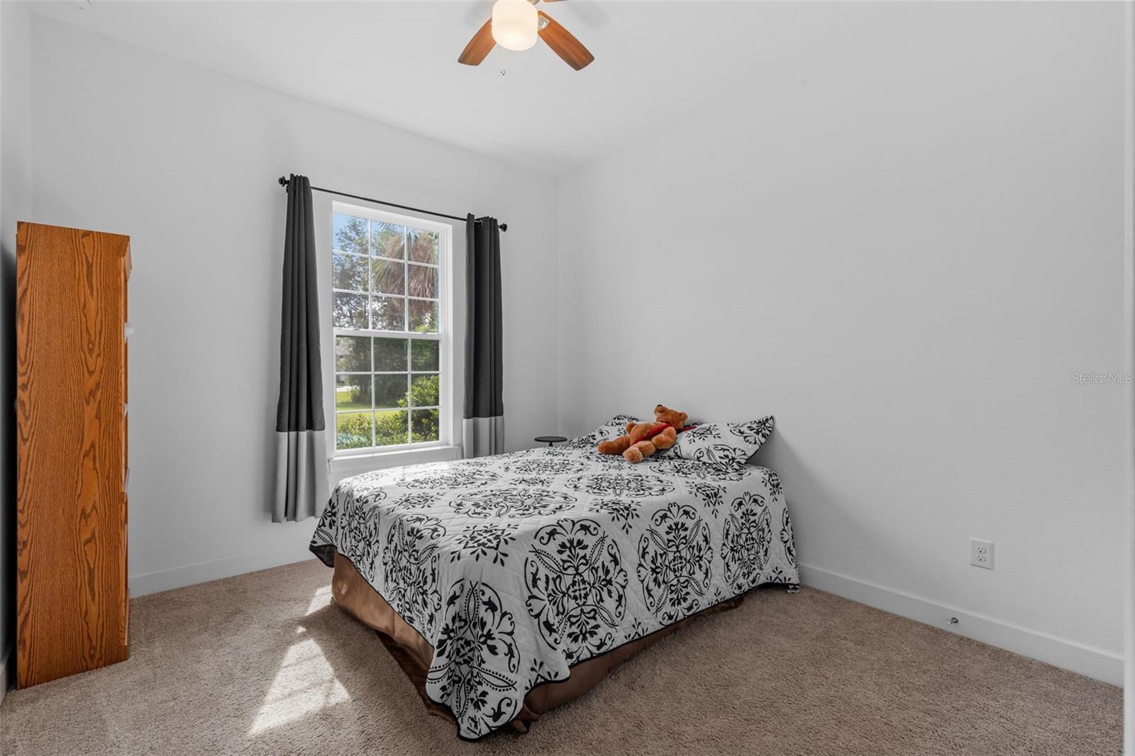 Listing photo id 24 for 17804 Waterway Creek Drive