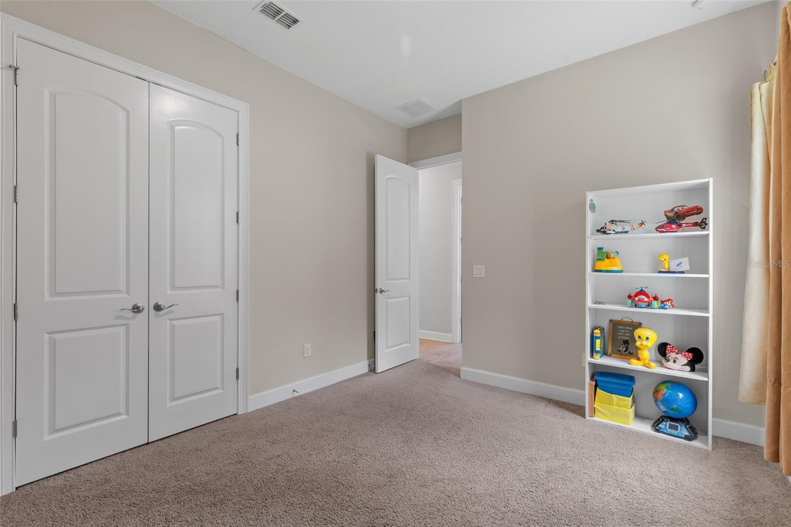 Listing photo id 26 for 17804 Waterway Creek Drive