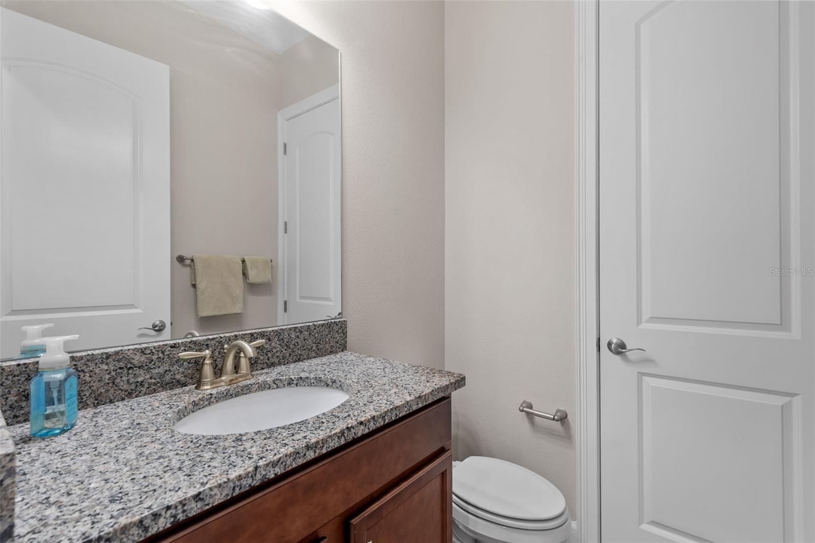 Listing photo id 27 for 17804 Waterway Creek Drive