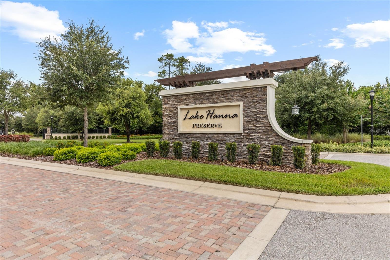 Listing photo id 33 for 17804 Waterway Creek Drive
