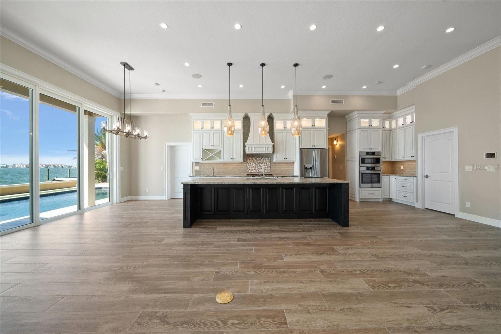 Image 30 of 74 For 422 55th Avenue