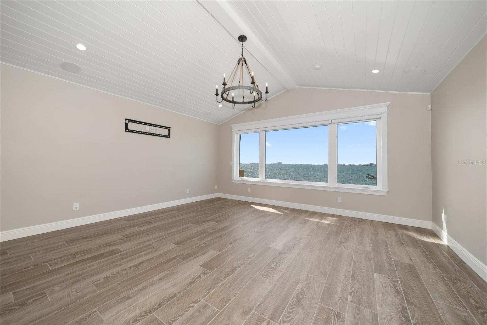 Image 43 of 74 For 422 55th Avenue