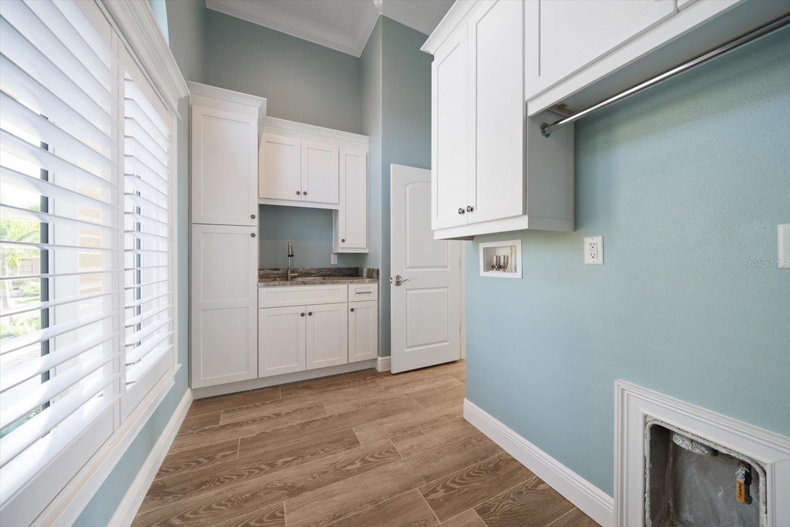 Image 58 of 74 For 422 55th Avenue
