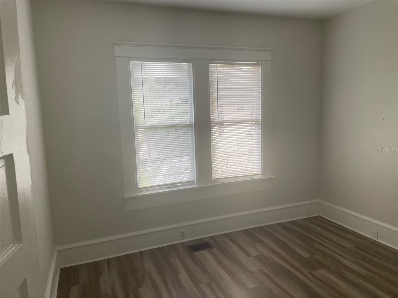 Image 4 of 36 For 502 1st Avenue