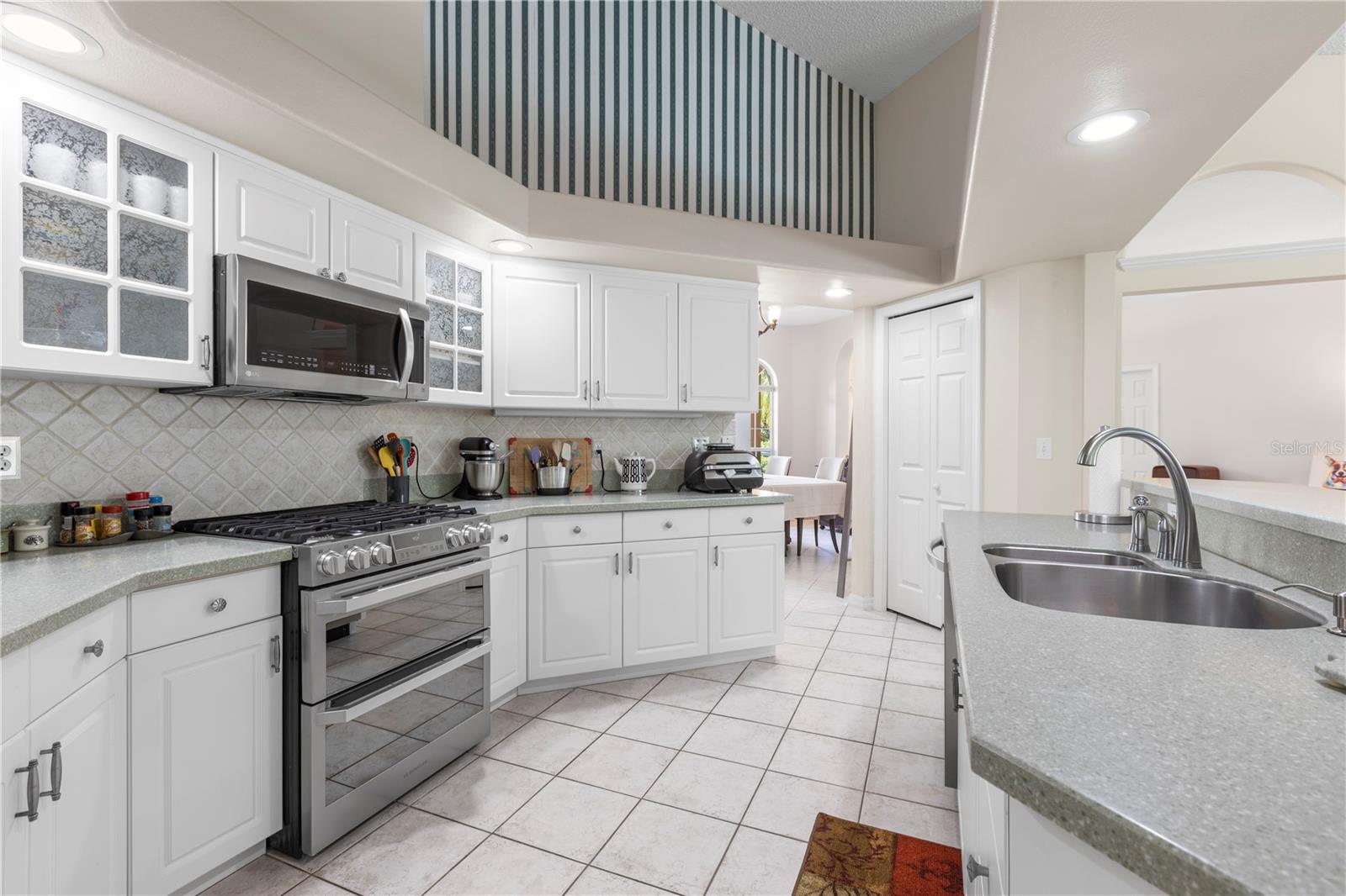 Image 7 of 87 For 13702 76th Terrace