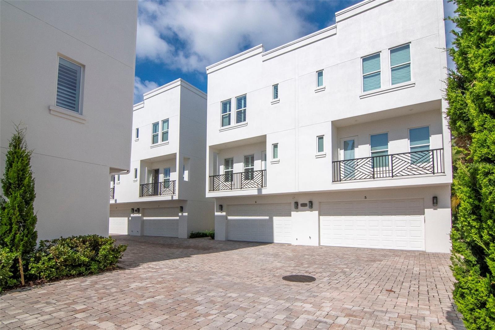 Image 2 of 46 For 3505 Macdill Avenue 6