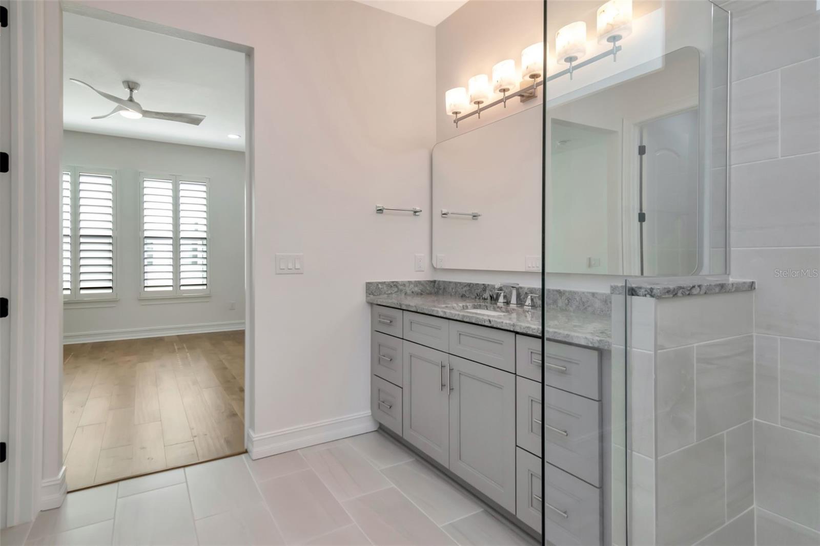 Image 28 of 46 For 3505 Macdill Avenue 6