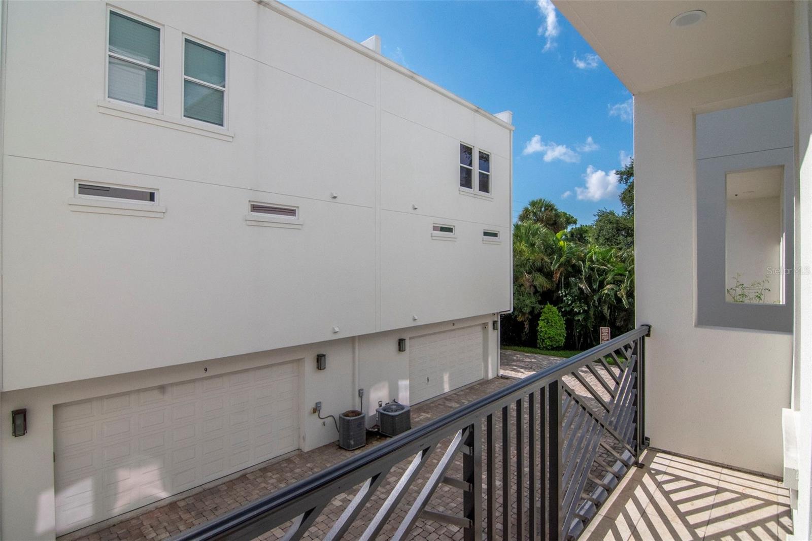 Image 31 of 46 For 3505 Macdill Avenue 6