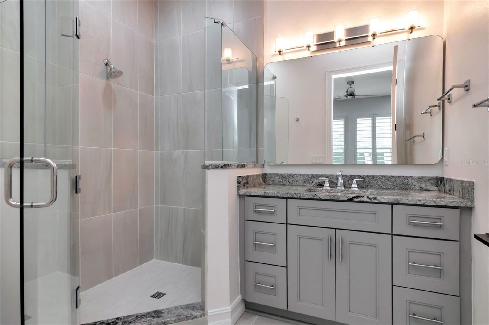 Image 38 of 46 For 3505 Macdill Avenue 6