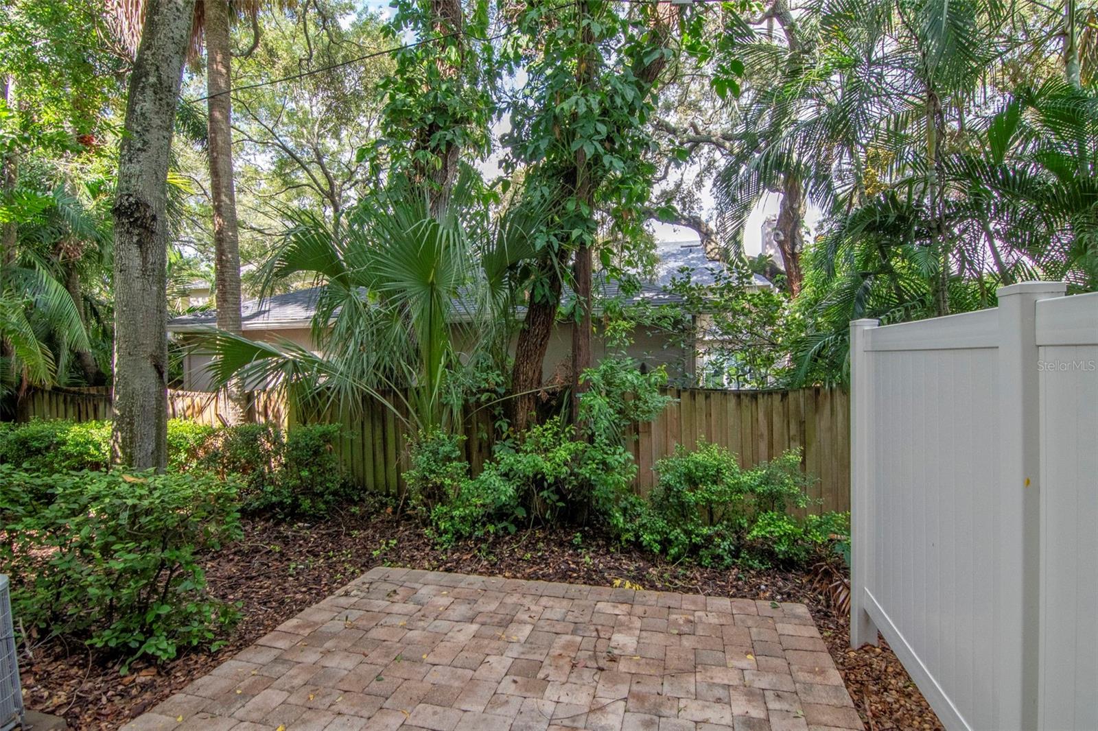 Image 43 of 46 For 3505 Macdill Avenue 6