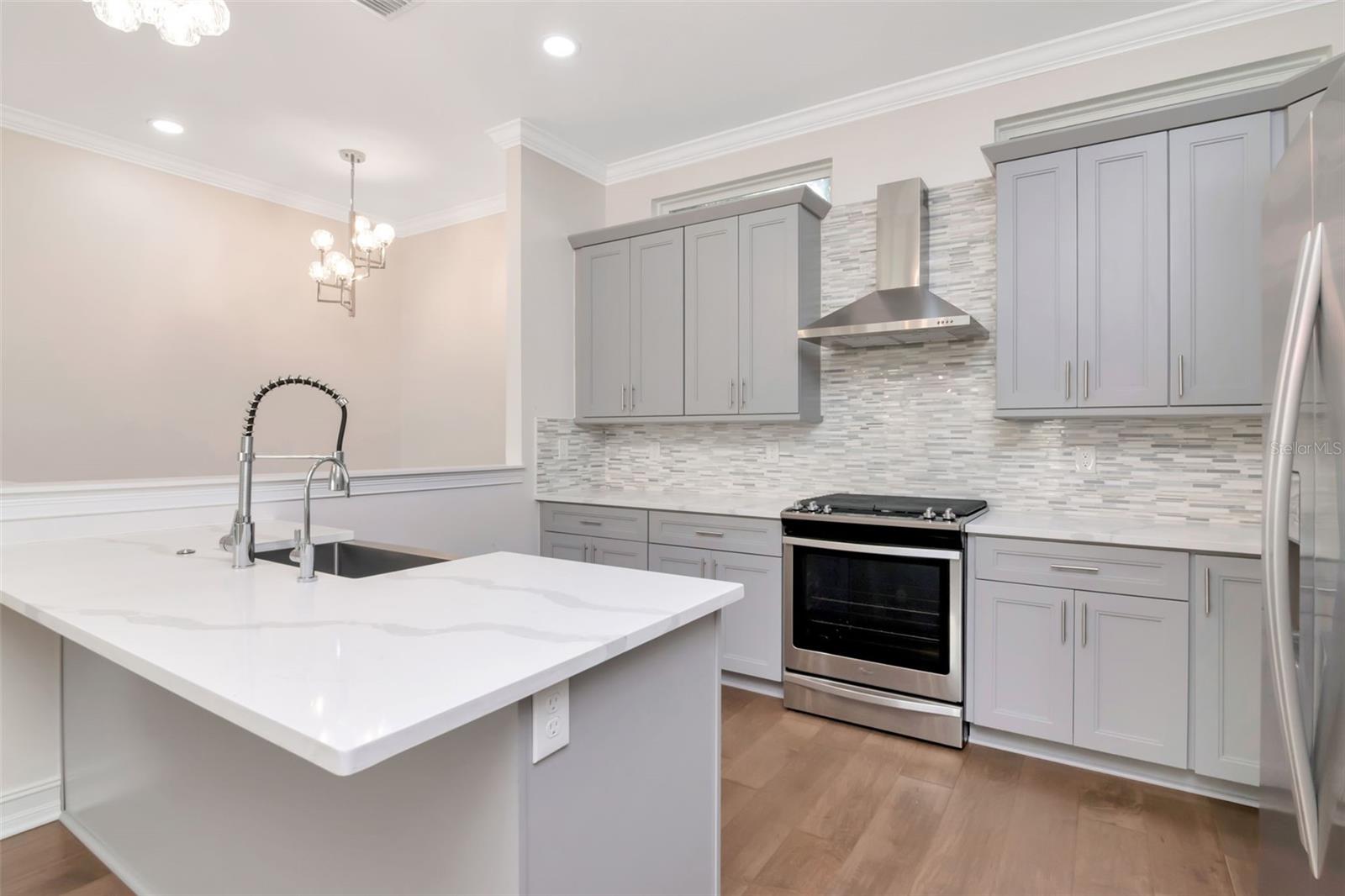 Image 7 of 46 For 3505 Macdill Avenue 6
