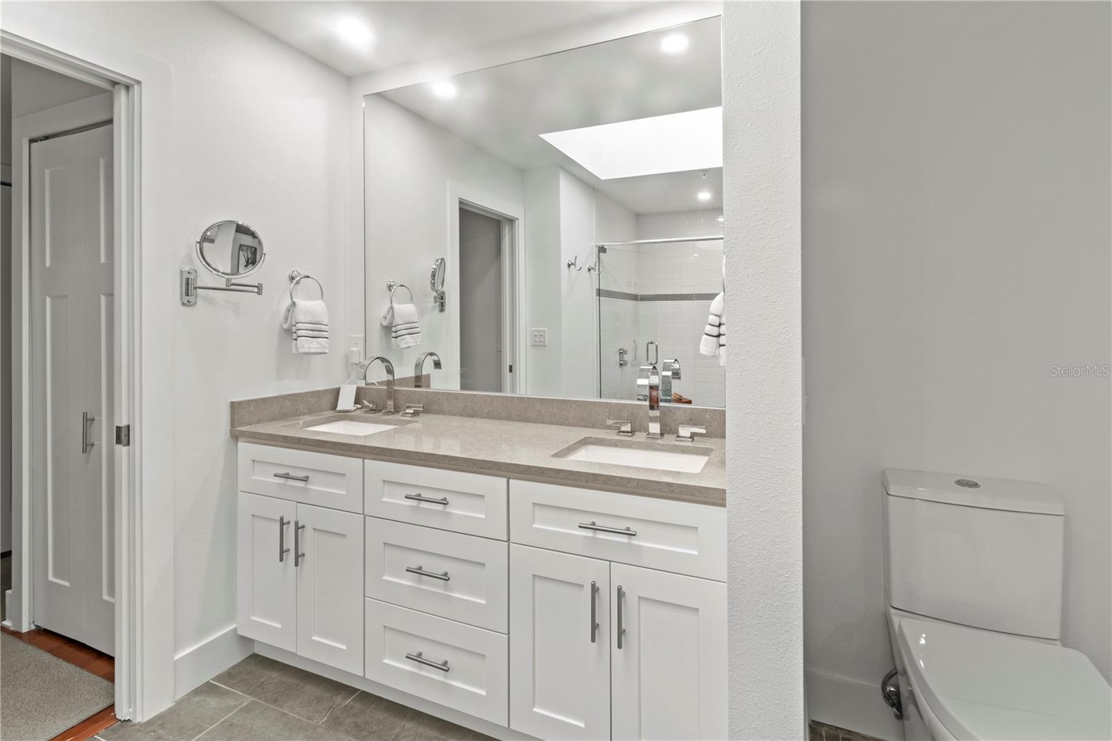 Image 34 of 64 For 2377 Harbour Oaks Drive