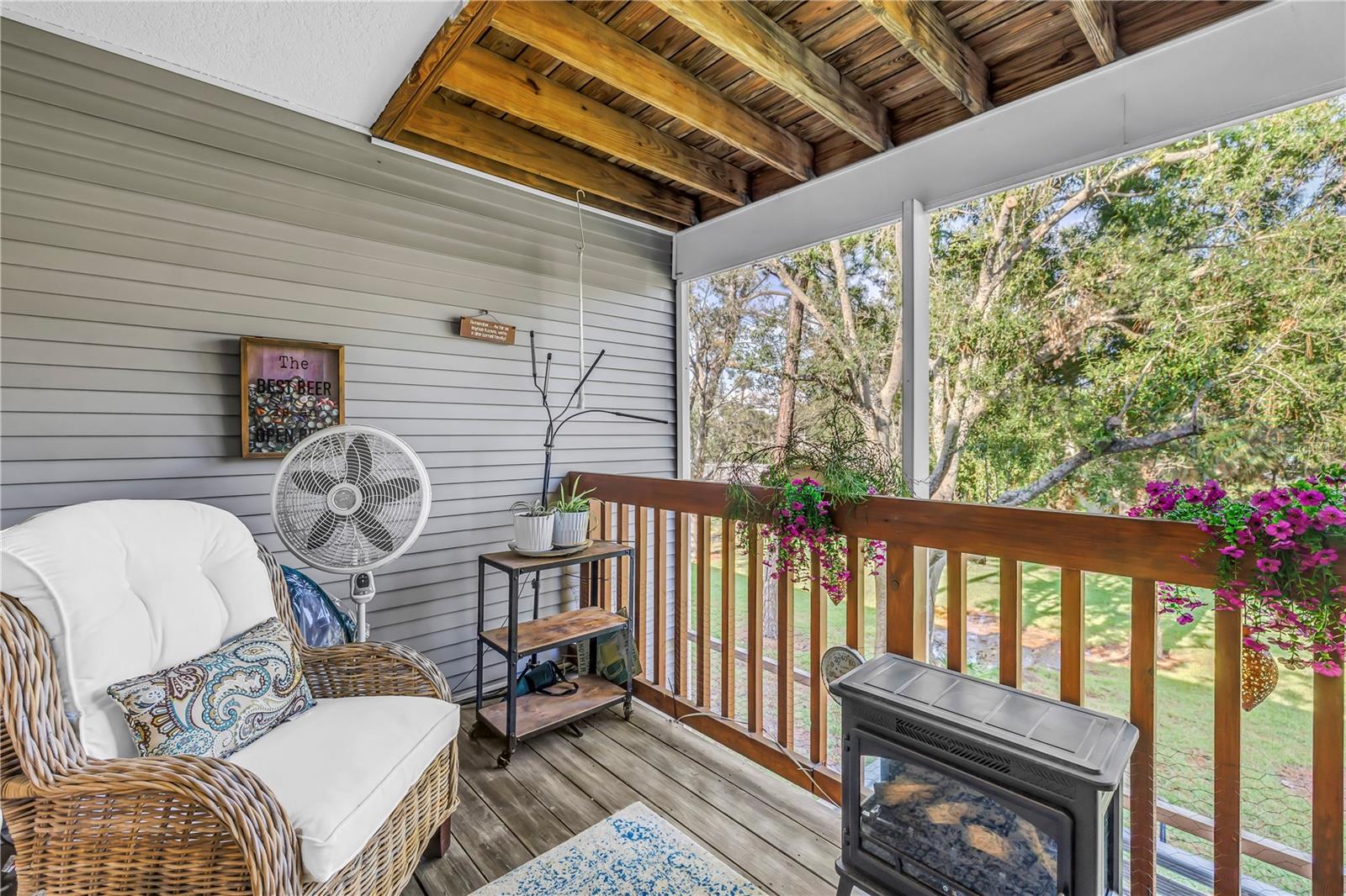 Image 18 of 50 For 9603 Tara Cay Court 55