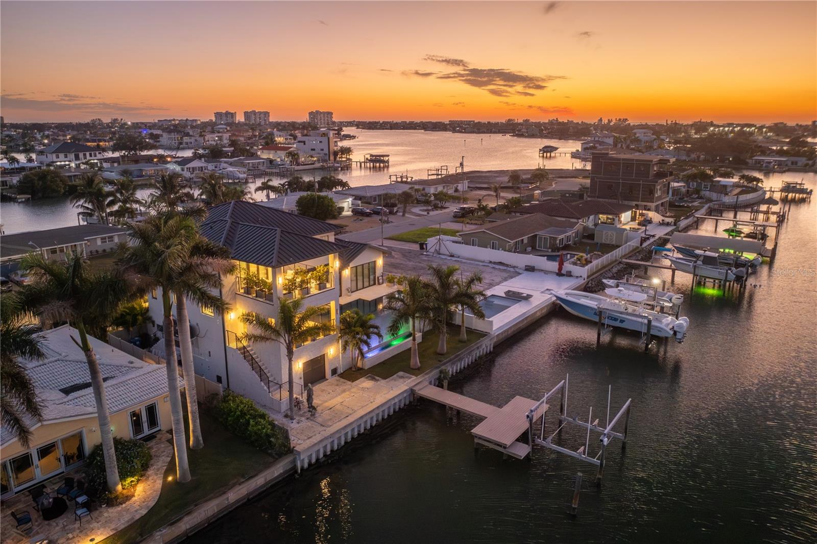 Listing photo id 60 for 7949 2nd Avenue S