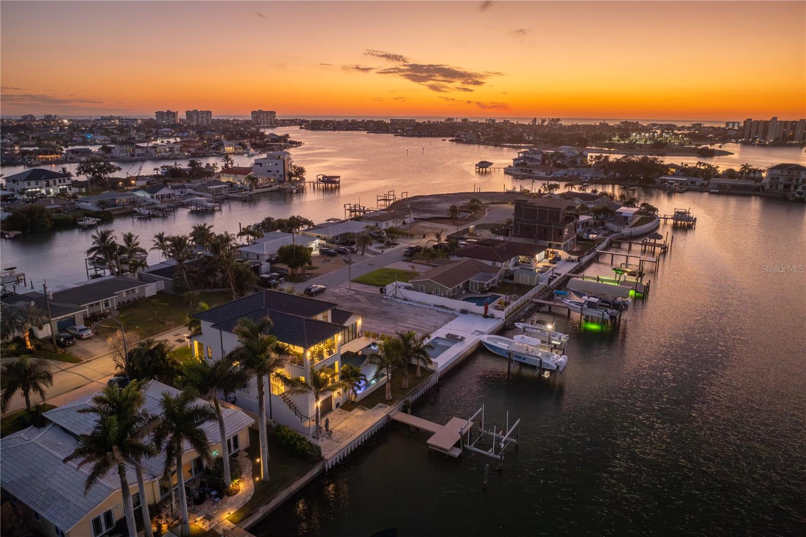 Listing photo id 63 for 7949 2nd Avenue S