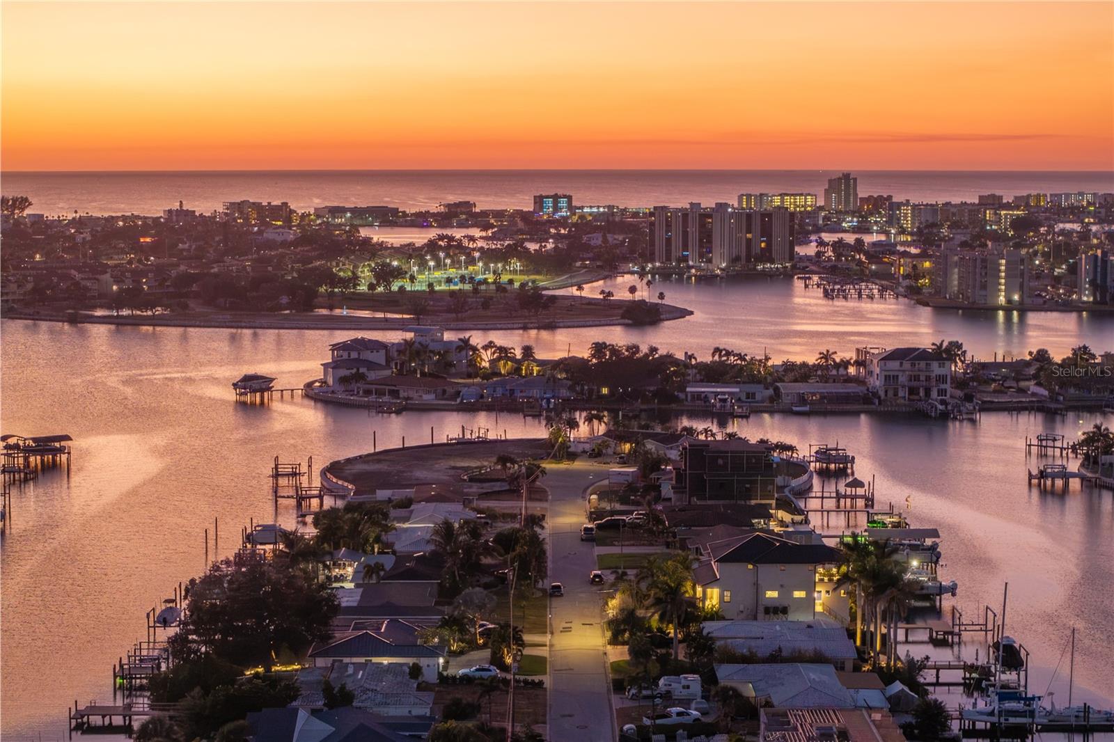 Listing photo id 64 for 7949 2nd Avenue S