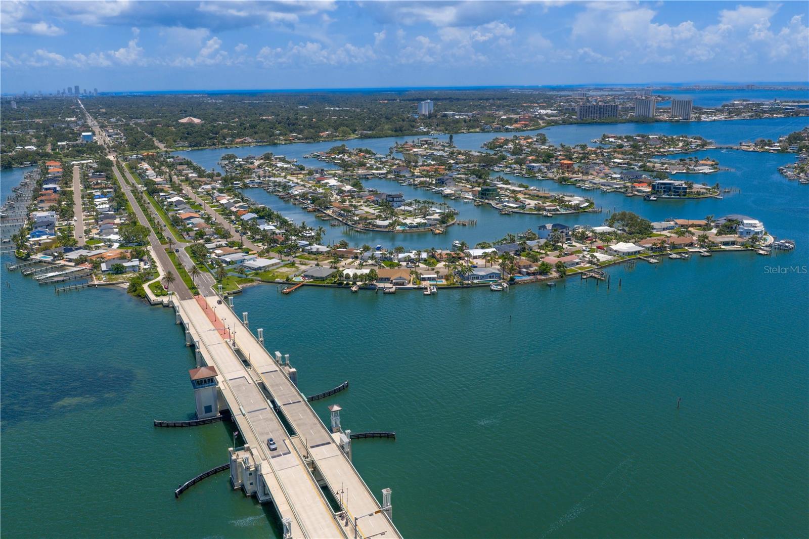 Listing photo id 67 for 7949 2nd Avenue S