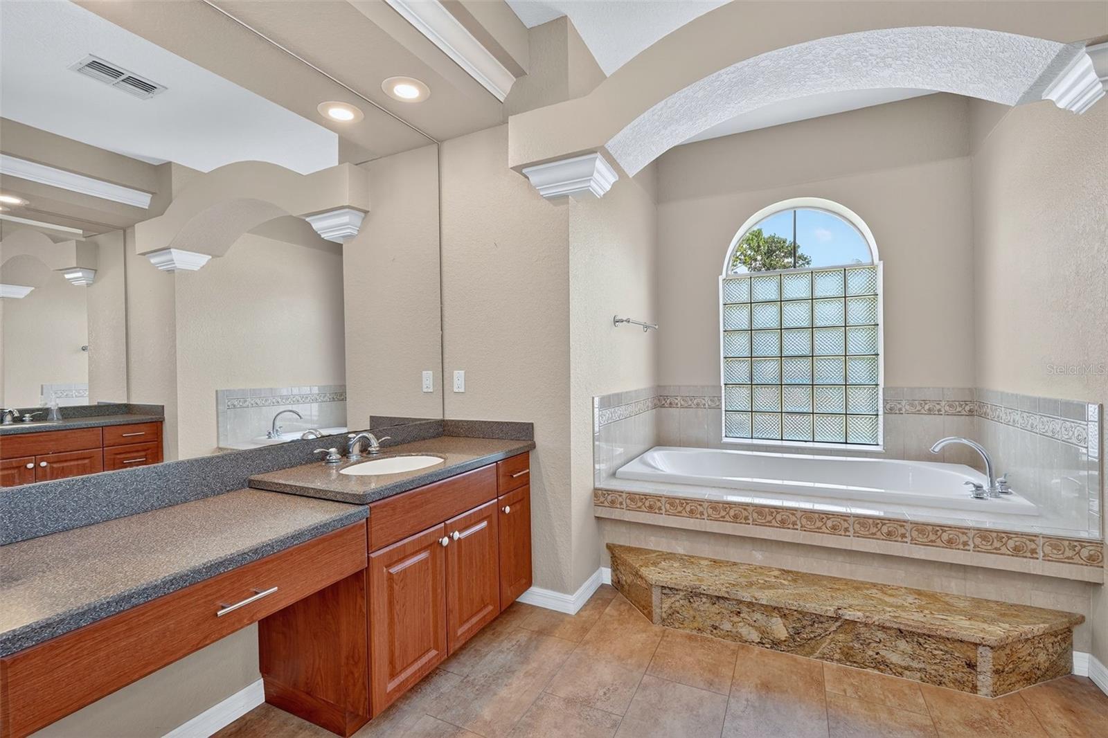 Image 11 of 61 For 5378 Legend Hills Lane