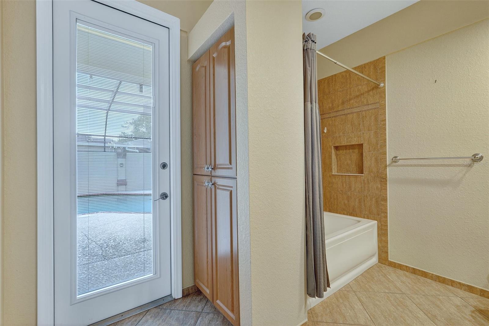 Image 16 of 61 For 5378 Legend Hills Lane