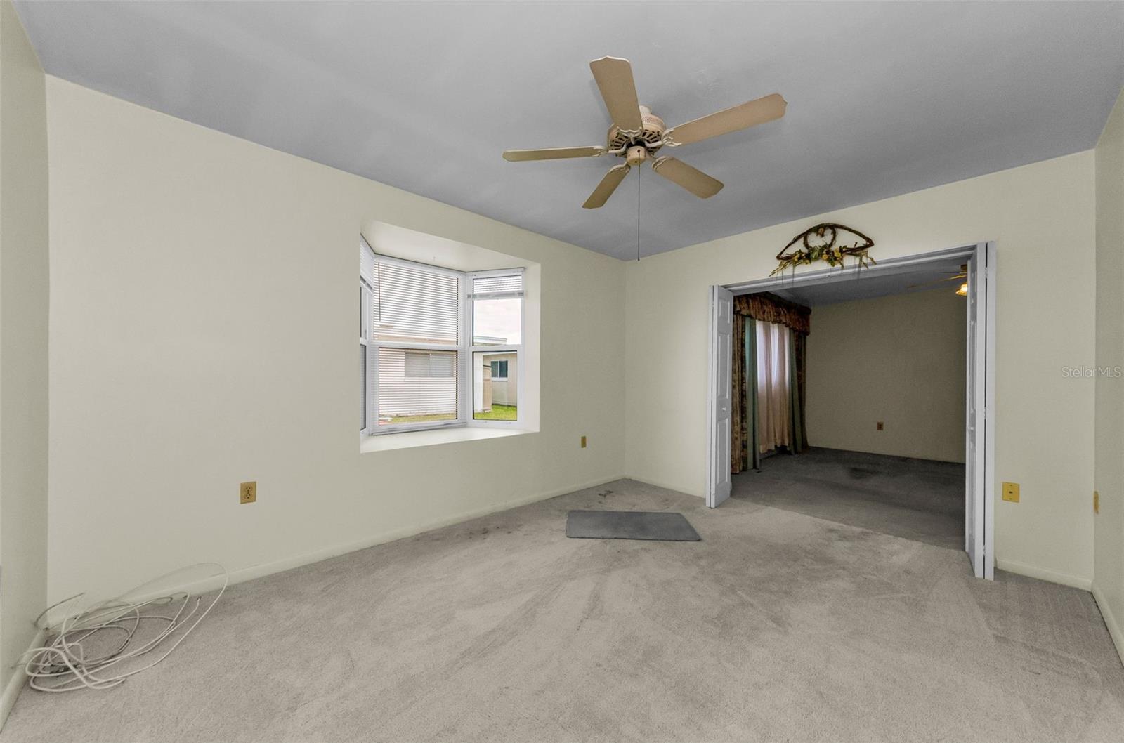 Image 17 of 61 For 5461 Palm Crest Court N 5461